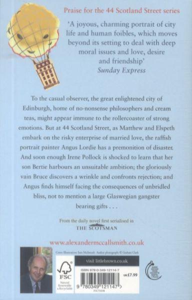 Back cover of The unbearable lightness of scones (édition en anglais)