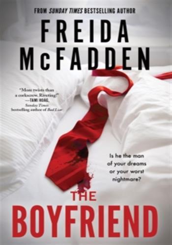 Front cover of The Boyfriend (Édition en anglais)
