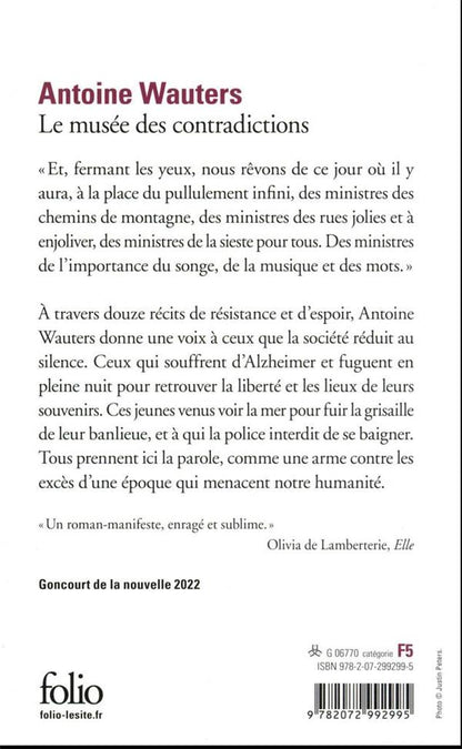 Back cover of Le musée des contradictions                     (Goncourt de la nouvelle 2022)