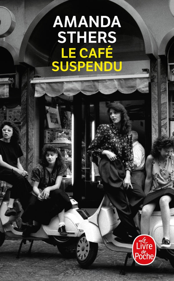 Front cover of Le Café suspendu