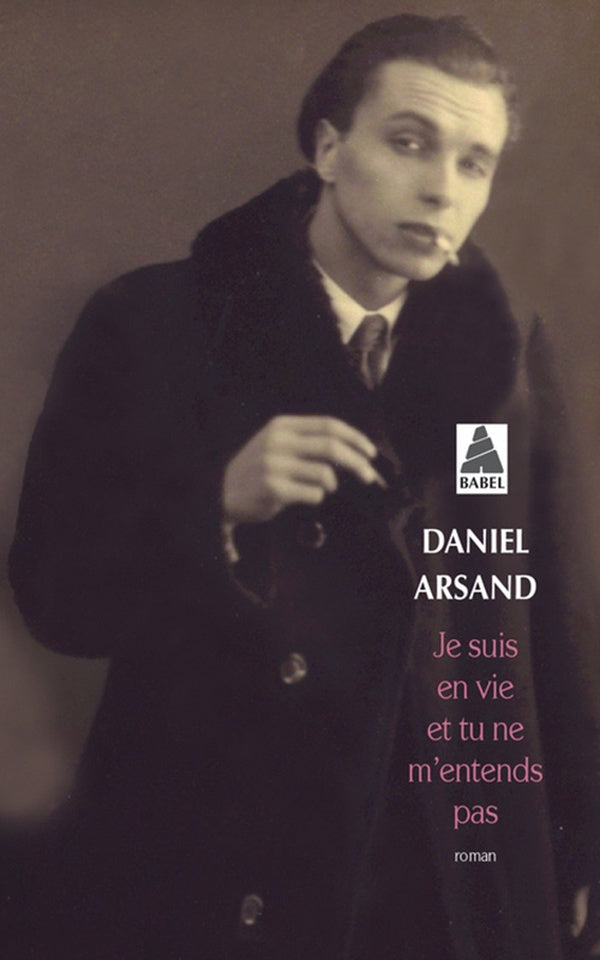 Front cover of Je suis en vie et tu ne m'entends pas