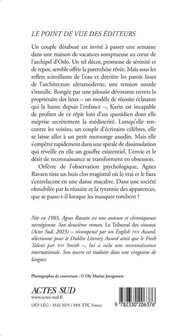 Back cover of Les invités