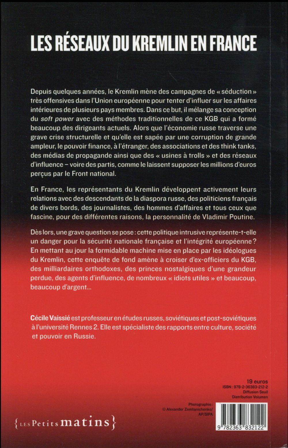 Back cover of Les réseaux du Kremlin en France