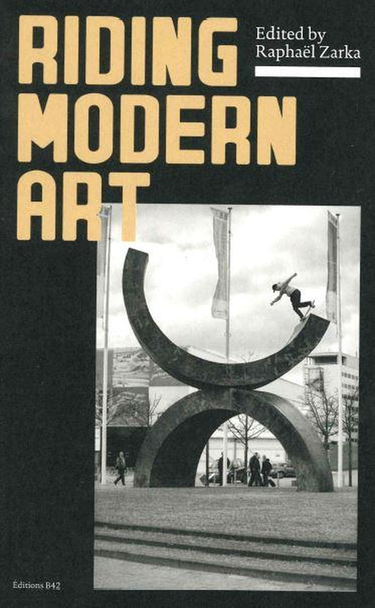 Front cover of Riding modern art